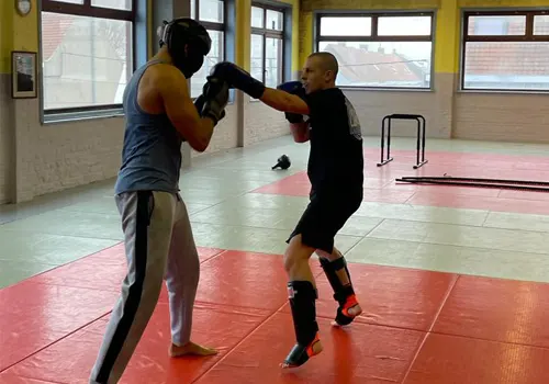 jun fan kick boxing